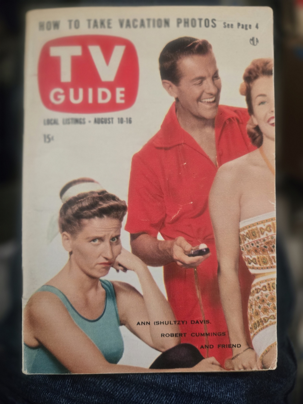 Magazine - Red & White Cover 1957 Tv Guide